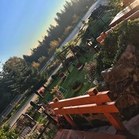 게스트하우스 Restoran Sa Sobama Za Iznajmljivanje Mali Raj 3*