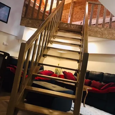 Restoran Sa Sobama Za Iznajmljivanje Mali Raj 게스트하우스 3*