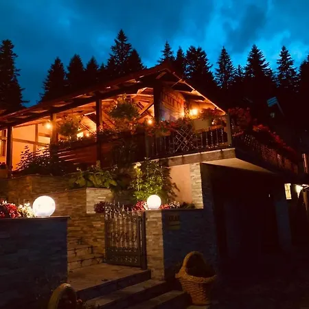 Konukevi Restoran Sa Sobama Za Iznajmljivanje Mali Raj *